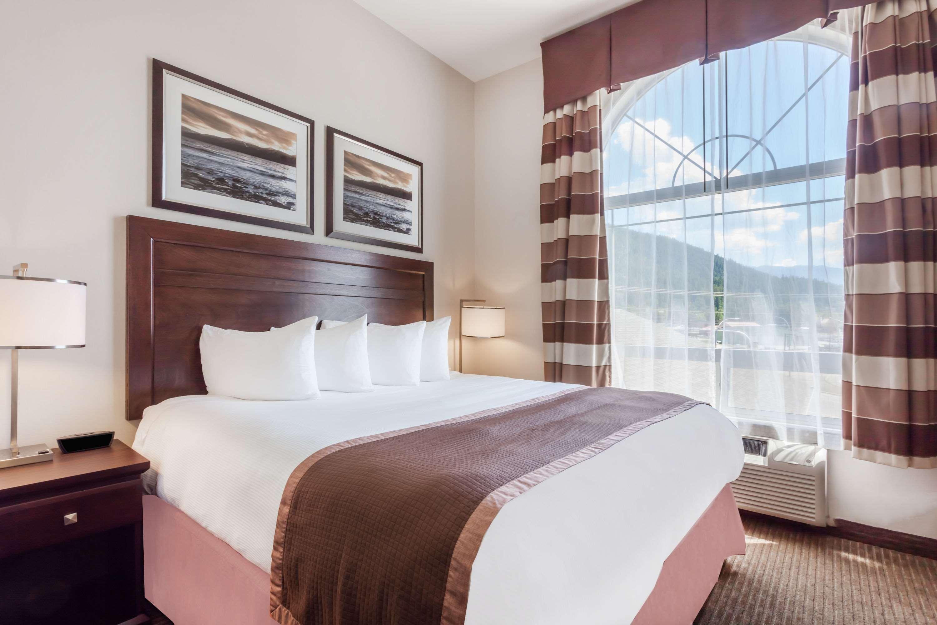 Hotel Ramada By Wyndham Creston Zewnętrze zdjęcie
